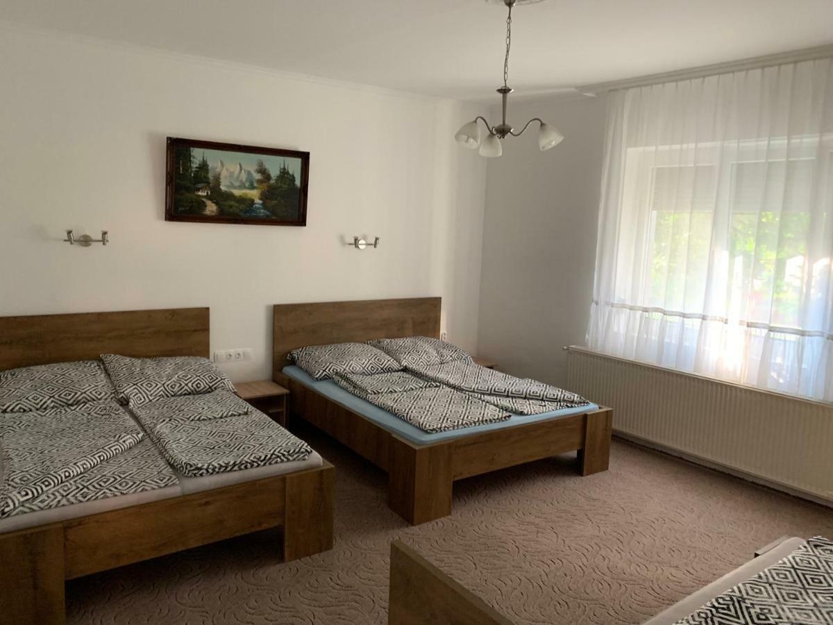 Viktor Apartmanhaz Zamárdi Extérieur photo